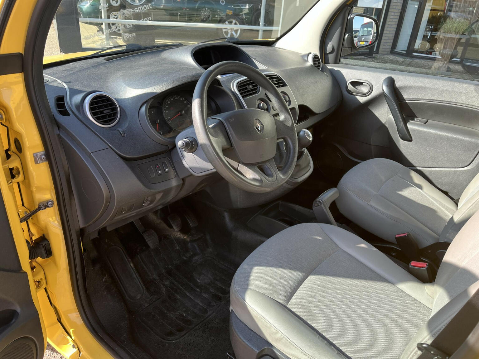 Renault-Kangoo-5